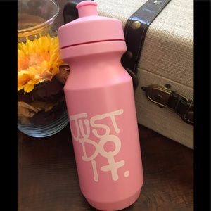 ‼️NWOT NIKE Water Bottle